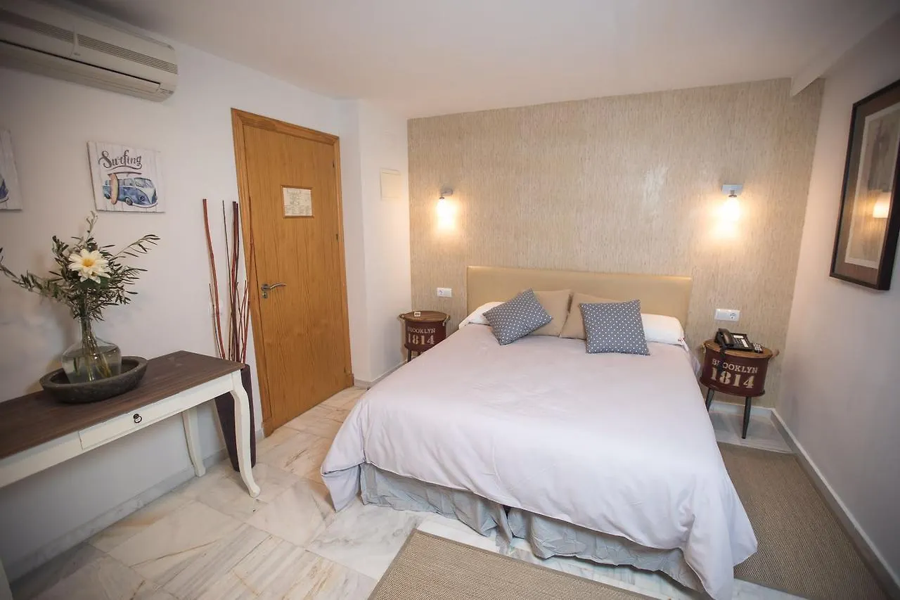 Hotel Nomadas Vejer de la Frontera 2*,